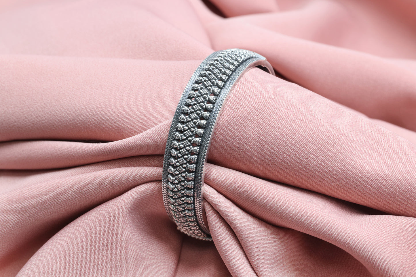 Noor Antique Openable Silver Kada