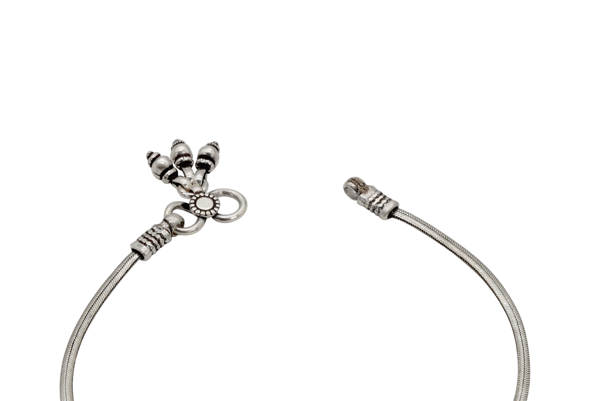 Charmed Solitaire Anklet