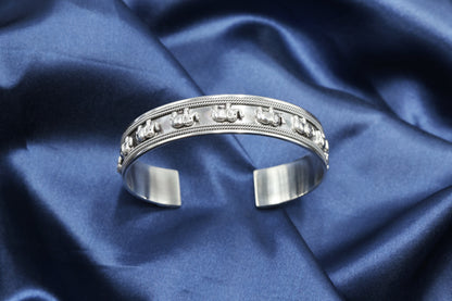 Rajwada Elephant Motif Antique Kada