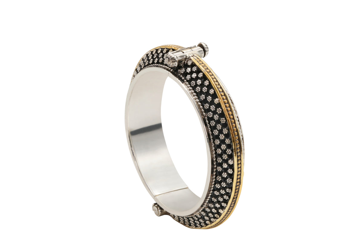 Ladies Single Royal Bangle