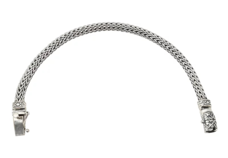 Sterling Silver Classic Chain Bracelet with Carved Clasp