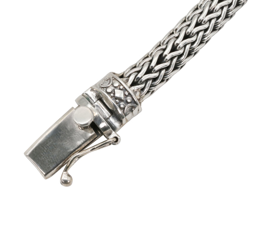 Sterling Silver Classic Chain Bracelet with Carved Clasp
