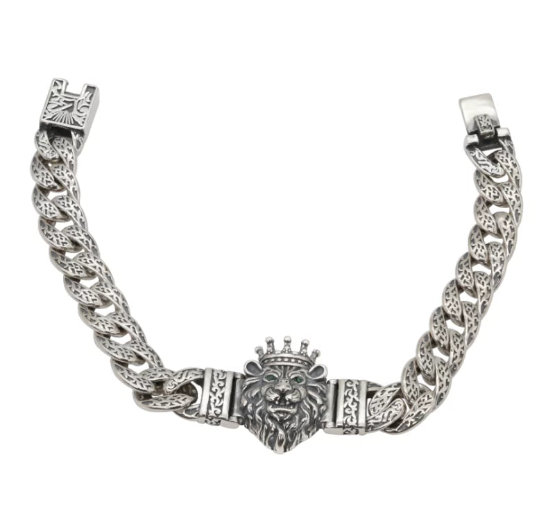 Regal Lion Head Oxidized Silver Chain Bracelet
