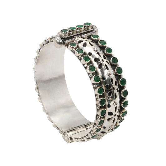 Harita Pushpa Bangle