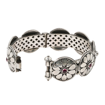 Triveni Harit Bangle