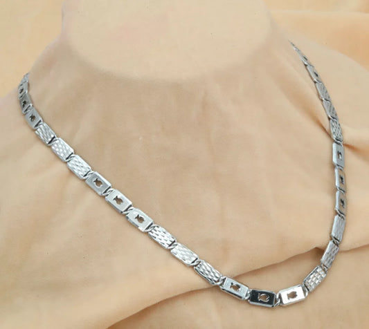 Urban Grid Silver Chain
