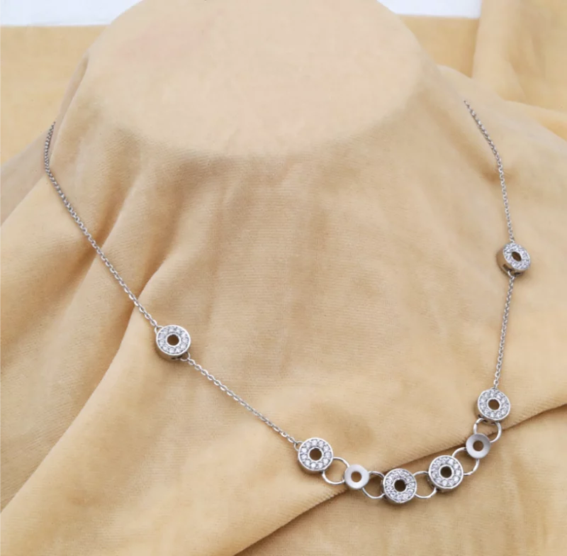 Silver CZ Circle Station Chain pendant