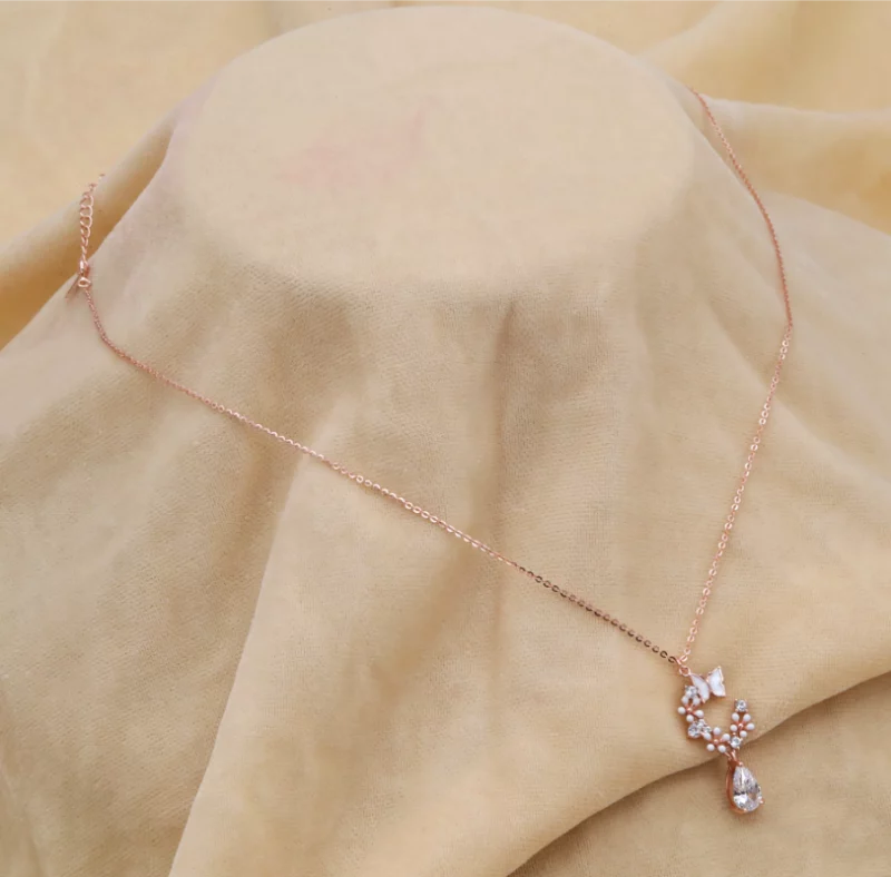 Infinite Luster Necklace