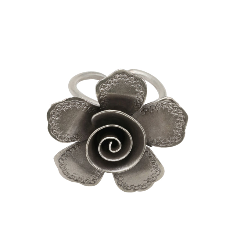 Queen of the Roses Ring